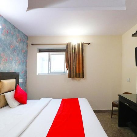 Hotel Westend Holiday Home 5 Mint From Nizamuddin Railway Station Nova Deli Exterior foto