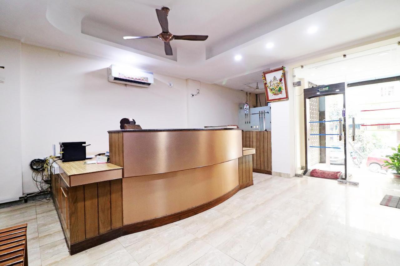 Hotel Westend Holiday Home 5 Mint From Nizamuddin Railway Station Nova Deli Exterior foto