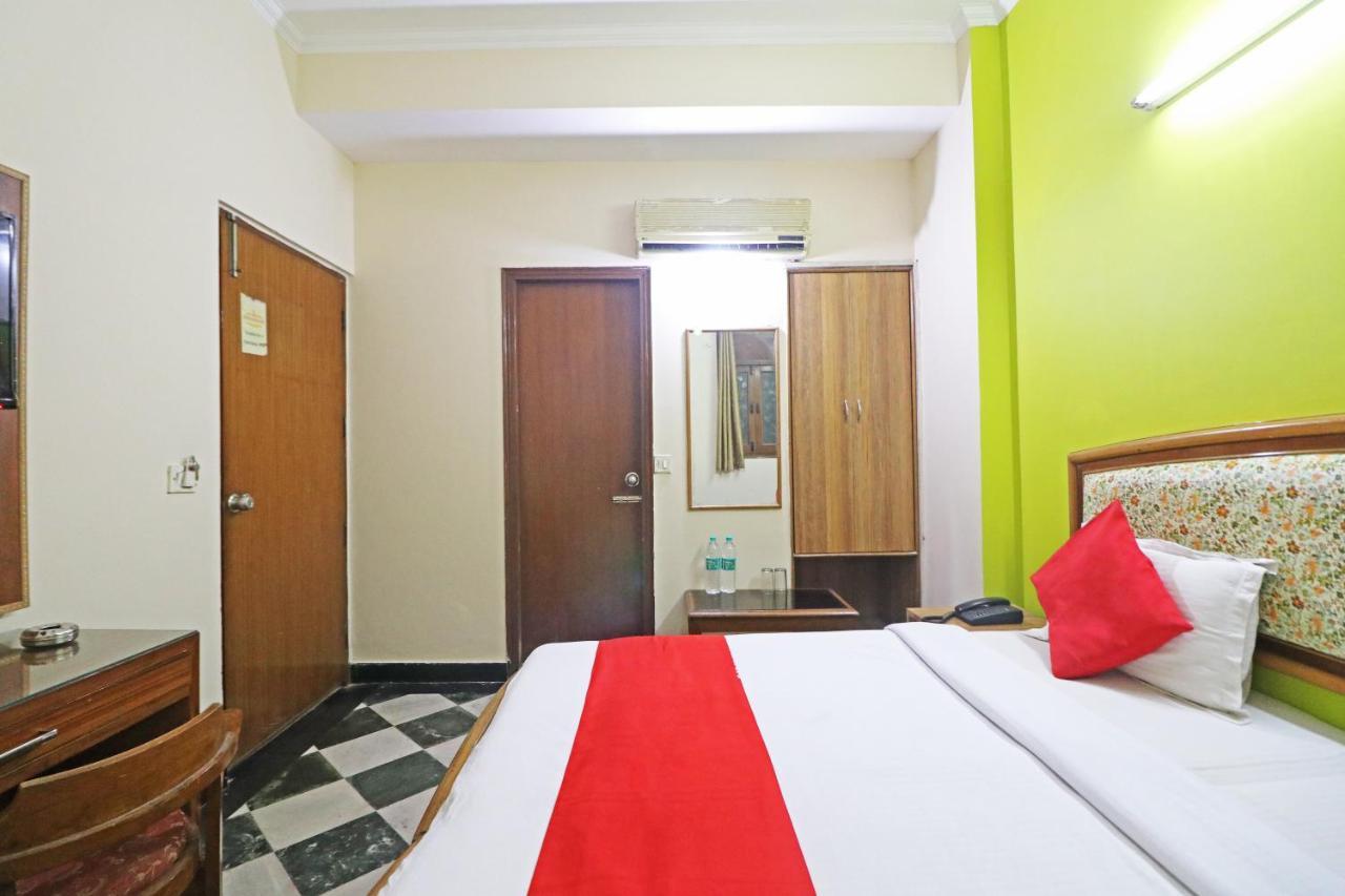 Hotel Westend Holiday Home 5 Mint From Nizamuddin Railway Station Nova Deli Exterior foto
