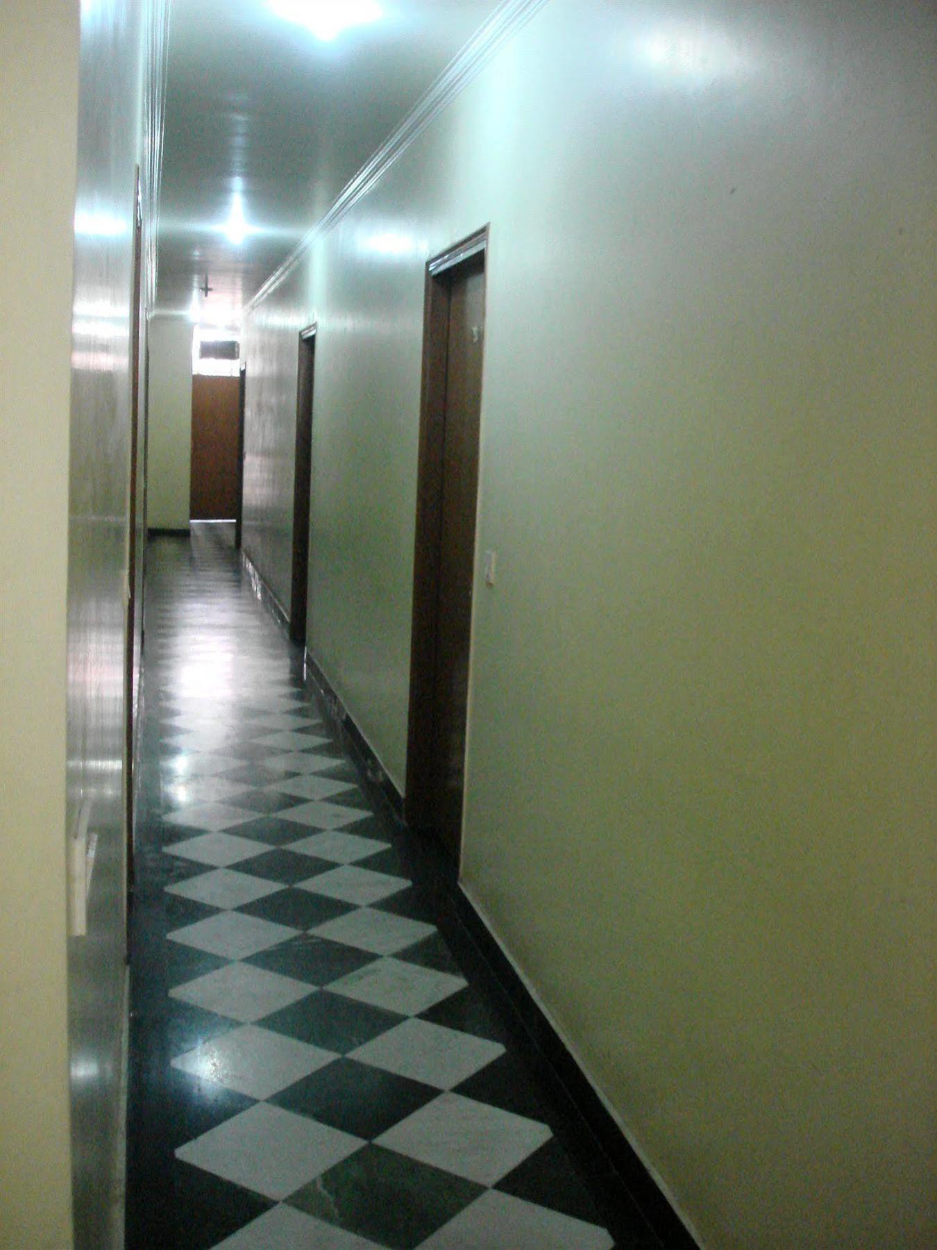 Hotel Westend Holiday Home 5 Mint From Nizamuddin Railway Station Nova Deli Exterior foto
